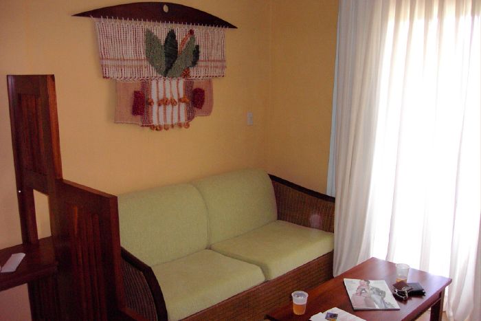 Not in the room 2 minutes and I have a beer!!